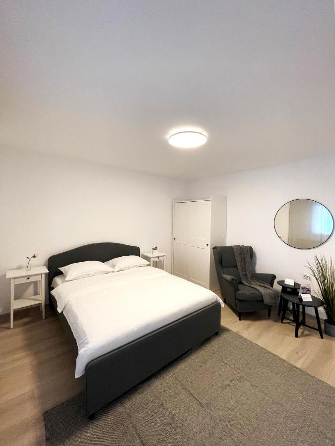 Apartament La Terrasse Sarichioi Bagian luar foto