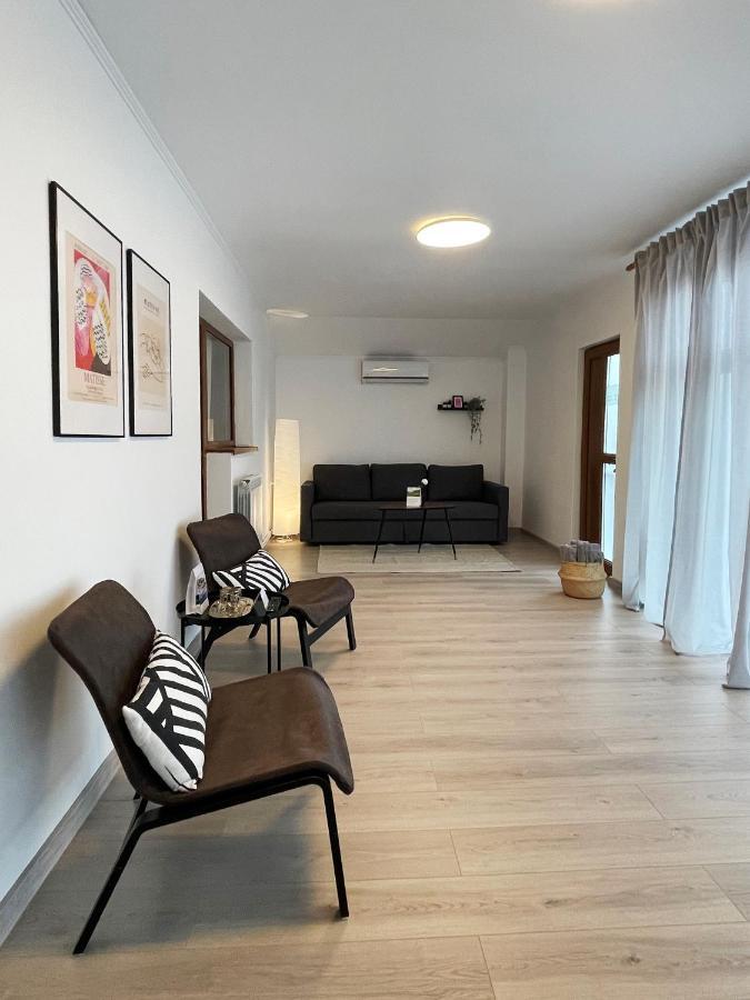 Apartament La Terrasse Sarichioi Bagian luar foto