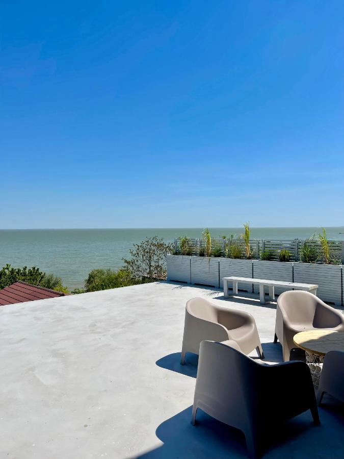 Apartament La Terrasse Sarichioi Bagian luar foto